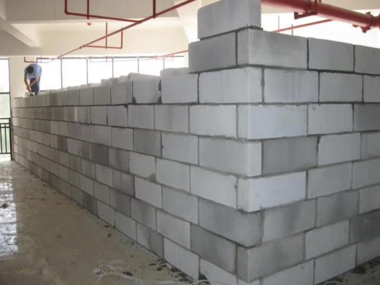 平度蒸压加气混凝土砌块承重墙静力和抗震性能的研究
